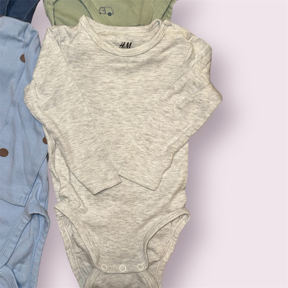 H&M Baby Boy/Girl Long Sleeve Bodysuits Bundle – Size 9M - Picture 4 of 5